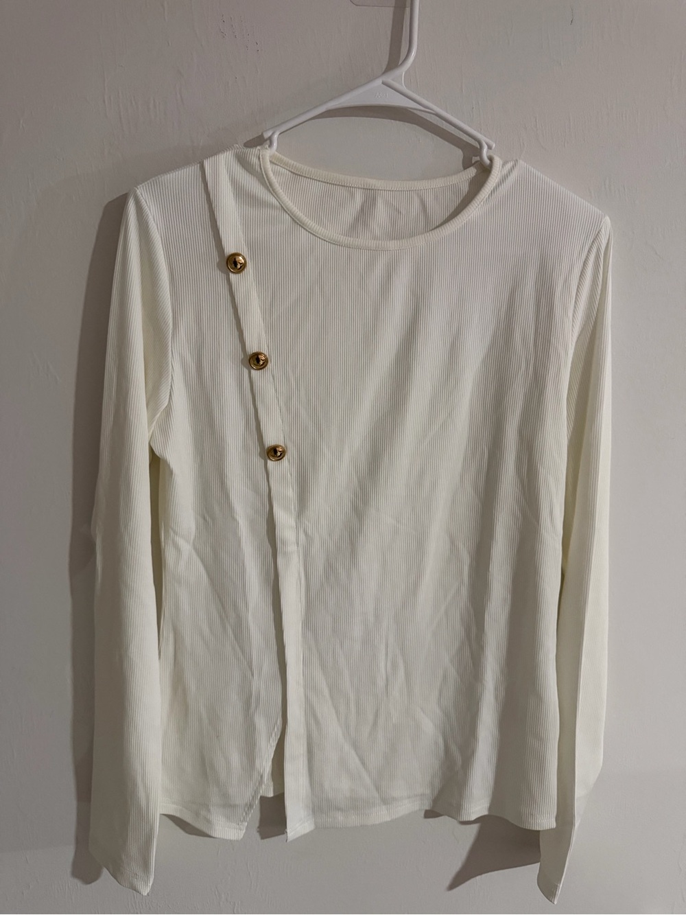 Women’s Cream Long-Sleeve Button Accent Top